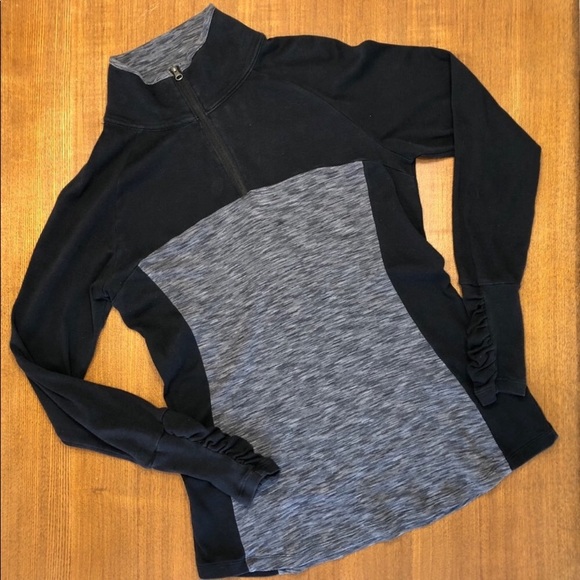 Columbia Tops - 🎉Host Pick🎉 Columbia half zip Running Jacket